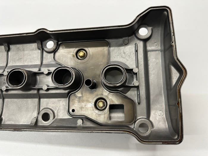 26cfb2 06af2a72e98b482686e777ba7f781d02mv2 COUVRE CULASSE CACHE CULBUTEURS HONDA CB 600 HORNET 1998-2002 – Image 4