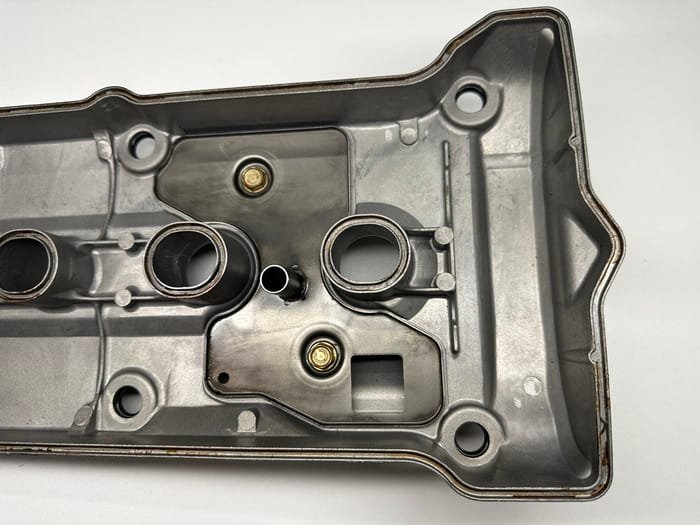 26cfb2 0e078fe982da4532bc7c75e8461c6577mv2 COUVRE CULASSE CACHE CULBUTEURS HONDA CB 600 HORNET 1998-2002 – Image 6