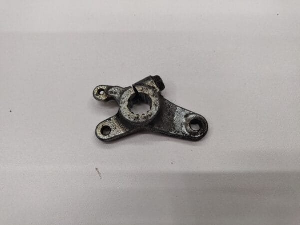 PLATINE FIXATION PÉDALE DE FREIN ARRIÈRE SUZUKI GS500E 1989-2007 – Image 3