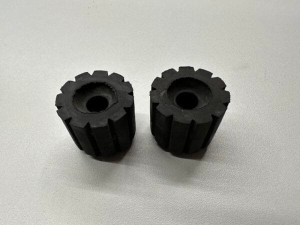 TAMPONS FIXATION RÉSERVOIR HONDA CB 600 HORNET 1998-2002 – Image 2