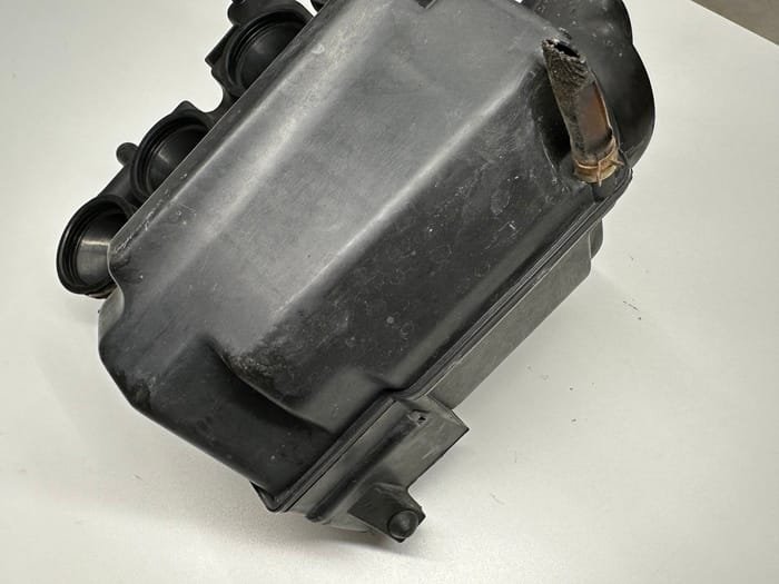 26cfb2 4fb406b426f84568b575e2556f8c8ee2mv2 BOITE A AIR HONDA CB 600 HORNET 1998-2002 – Image 2