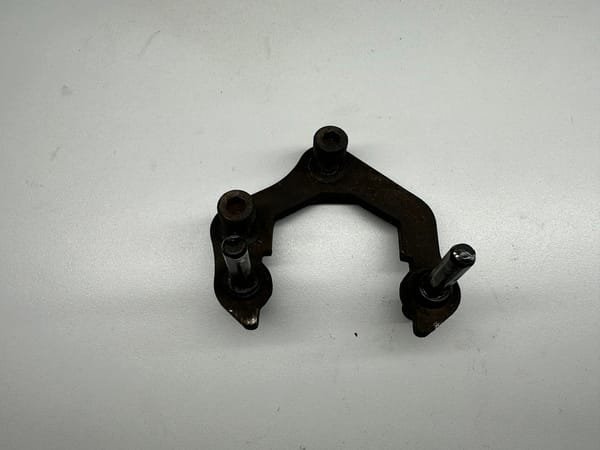 26cfb2 53875170b502491095b7fa7187e57e81mv2 PLATINE FIXATION ETRIER FREIN ARRIERE KAWASAKI KLE 500 1994-2004 – Image 5