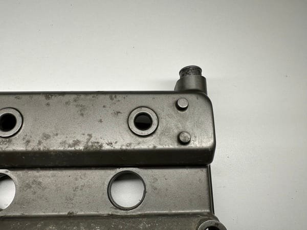 26cfb2 893857b8b381411fab0f1adca3afc539mv2 COUVRE CULASSE CACHE CULBUTEURS YAMAHA TDM 850 1996-2001 – Image 4