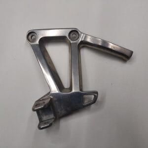 PLATINE REPOSE PIED PASSAGER GAUCHE YAMAHA FAZER 600 2000-2003