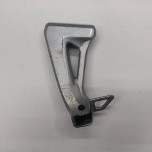 PLATINE REPOSE PIED PASSAGER GAUCHE SUZUKI SV 650 1999-2002