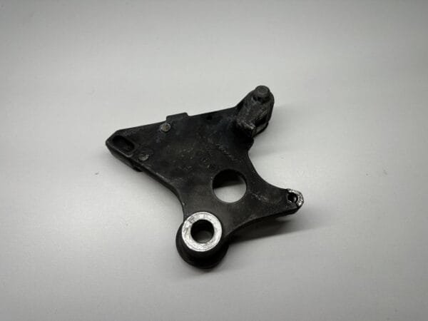 PLATINE FIXATION ÉTRIER FREIN ARRIERE HONDA CB 600 HORNET 1998-2002 – Image 5