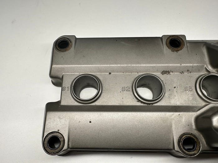 26cfb2 c8df4d0dde024dc79cad4c2bcce1a2e2mv2 COUVRE CULASSE CACHE CULBUTEURS HONDA CB 600 HORNET 1998-2002 – Image 5