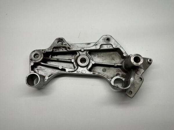 PLATINE SUPPORT MOTEUR GAUCHE HONDA CB 600 HORNET 1998-2002 – Image 5