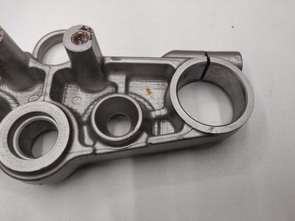 TE DE FOURCHE SUPÉRIEUR SUZUKI BANDIT 1200 2001-2005 – Image 5