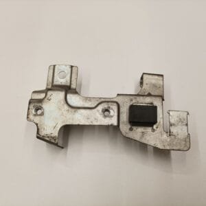 SUPPORT FIXATION REGULATEUR DE TENSION SUZUKI 500 GSE