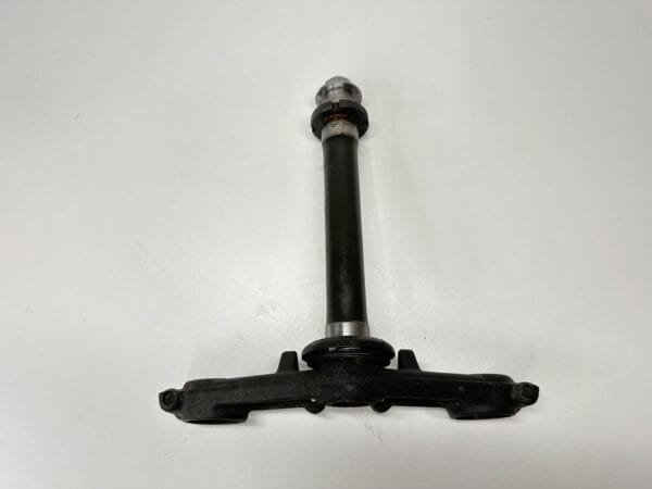 TE DE FOURCHE INFÉRIEUR KAWASAKI ER5 1997-2006 – Image 2