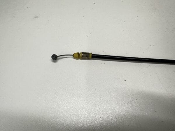 CÂBLE LOQUET DE SELLE SUZUKI GSE 500 2000-2007 – Image 3