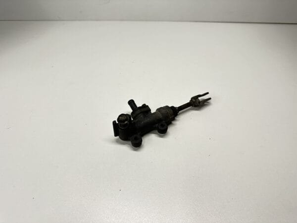 MAÎTRE CYLINDRE FREIN ARRIÈRE SUZUKI GSE 500 2000-2007 – Image 2