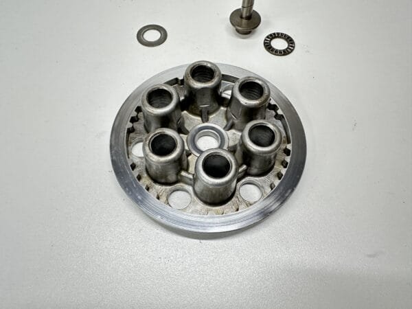 PLATEAU DE PRESSION EMBRAYAGE SUZUKI GSE 500 2000-2007 – Image 2