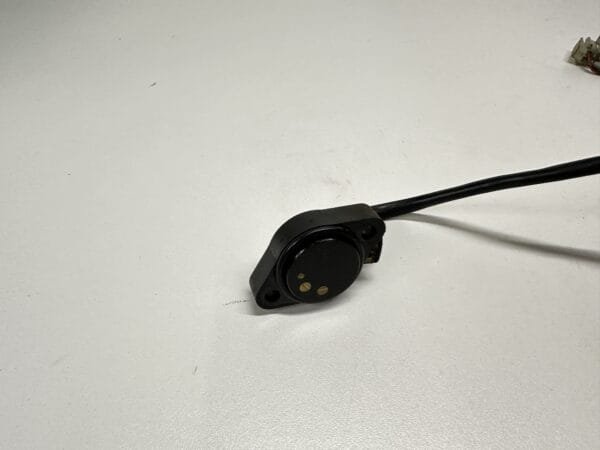 CAPTEUR POINT MORT SUZUKI GSE 500 2000-2007 – Image 2