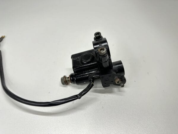 MAÎTRE CYLINDRE DE FREIN AVANT PEUGEOT KISBEE 50 4T 2010-2017 – Image 3