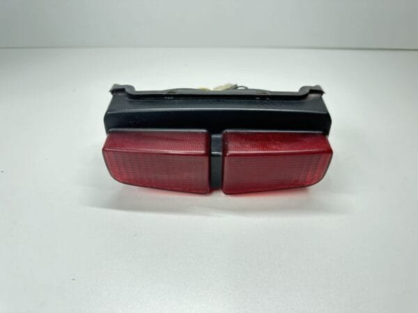 FEU ARRIÈRE YAMAHA FAZER 600 1998-2001