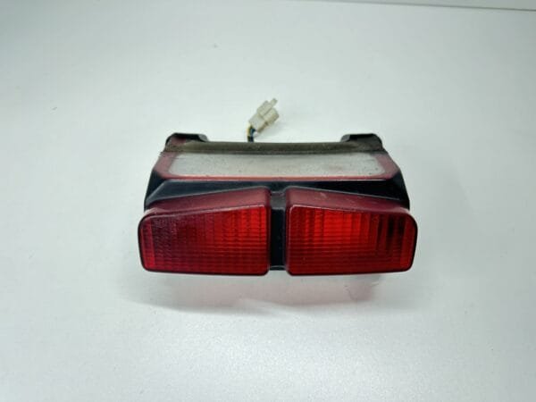 FEU ARRIÈRE YAMAHA FAZER 600 1998-2001 – Image 4
