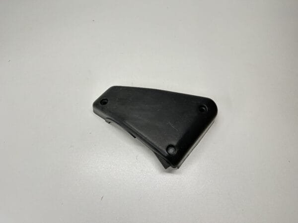 CACHE PLASTIQUE GAUCHE BOITE A AIR YAMAHA FAZER 600 1998-2001