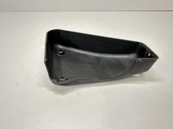 CACHE PLASTIQUE GAUCHE BOITE A AIR YAMAHA FAZER 600 1998-2001 – Image 2