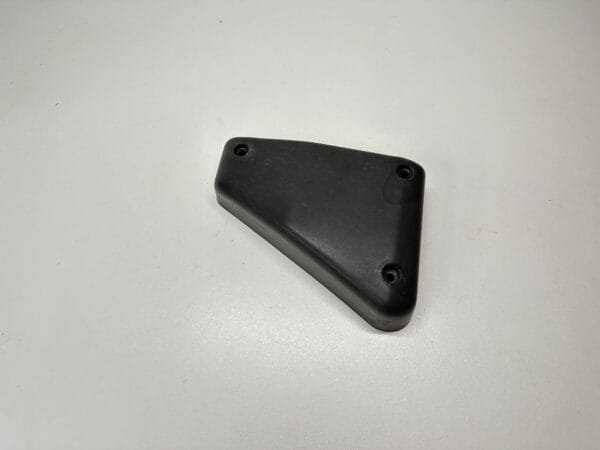 CACHE PLASTIQUE DROITE BOITE A AIR YAMAHA FAZER 600 1998-2001