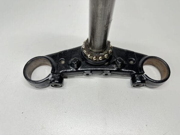TE DE FOURCHE INFÉRIEUR YAMAHA FAZER 600 1998-2001 – Image 3