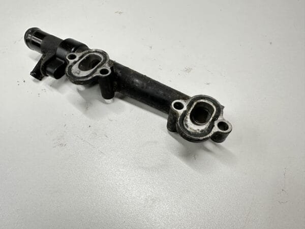 CONDUIT LIQUIDE DE REFROIDISSEMENT YAMAHA FAZER 600 1998-2001 – Image 4