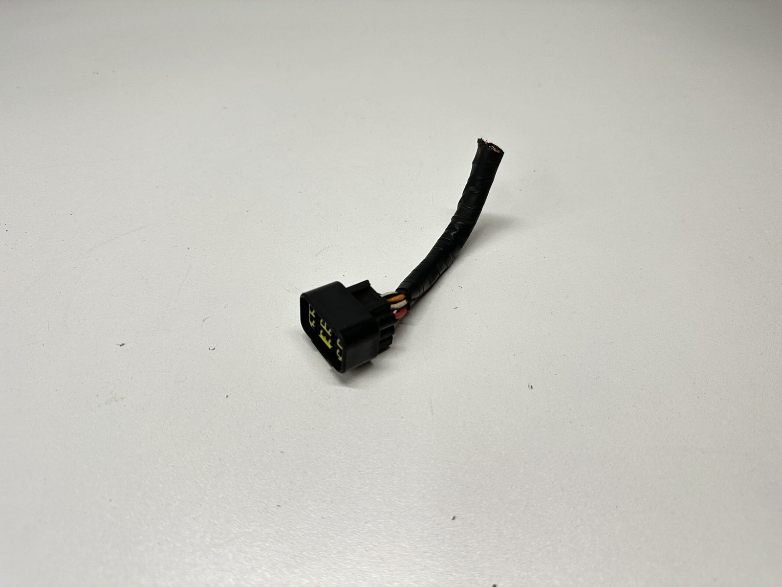 IMG 0433 scaled PRISE / COSSE BOITIER CDI YAMAHA YBR 125 2004-2006 – Image 3