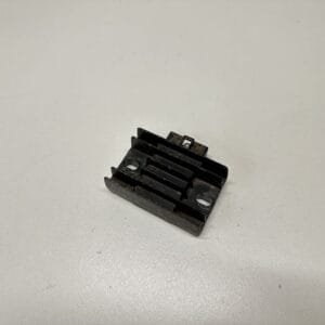 RÉGULATEUR DE TENSION YAMAHA YBR 125 2004-2006