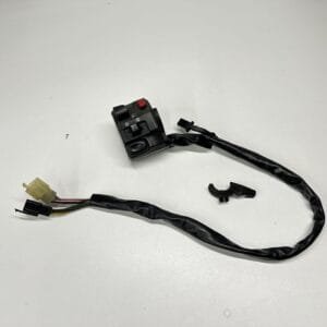 COMMODO GAUCHE YAMAHA FAZER 600 1998-2001