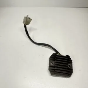 Régulateur de Tension YAMAHA FAZER 600 1998-2001 - Pièces Occasions