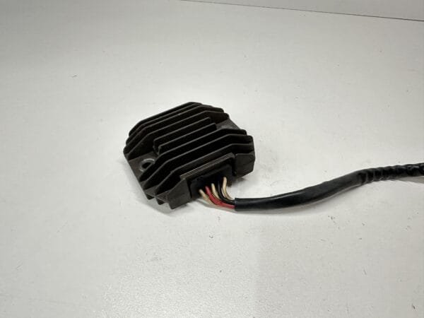 RÉGULATEUR DE TENSION YAMAHA FAZER 600 1998-2001 – Image 5