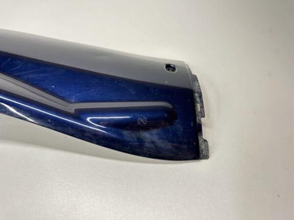 CARÉNAGE BAS DE CAISSE DROIT YAMAHA MAJESTY 125 2003-2006 – Image 7