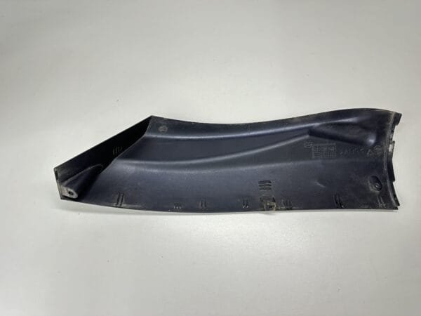 CARÉNAGE BAS DE CAISSE DROIT YAMAHA MAJESTY 125 2003-2006 – Image 10