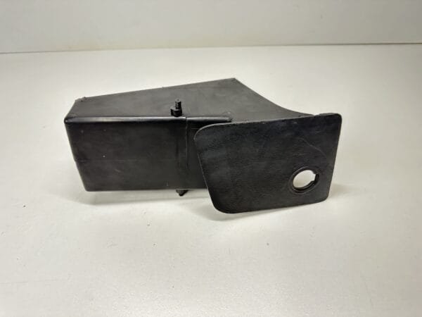 BOITE A GANTS YAMAHA MAJESTY 125 2003-2006 – Image 5