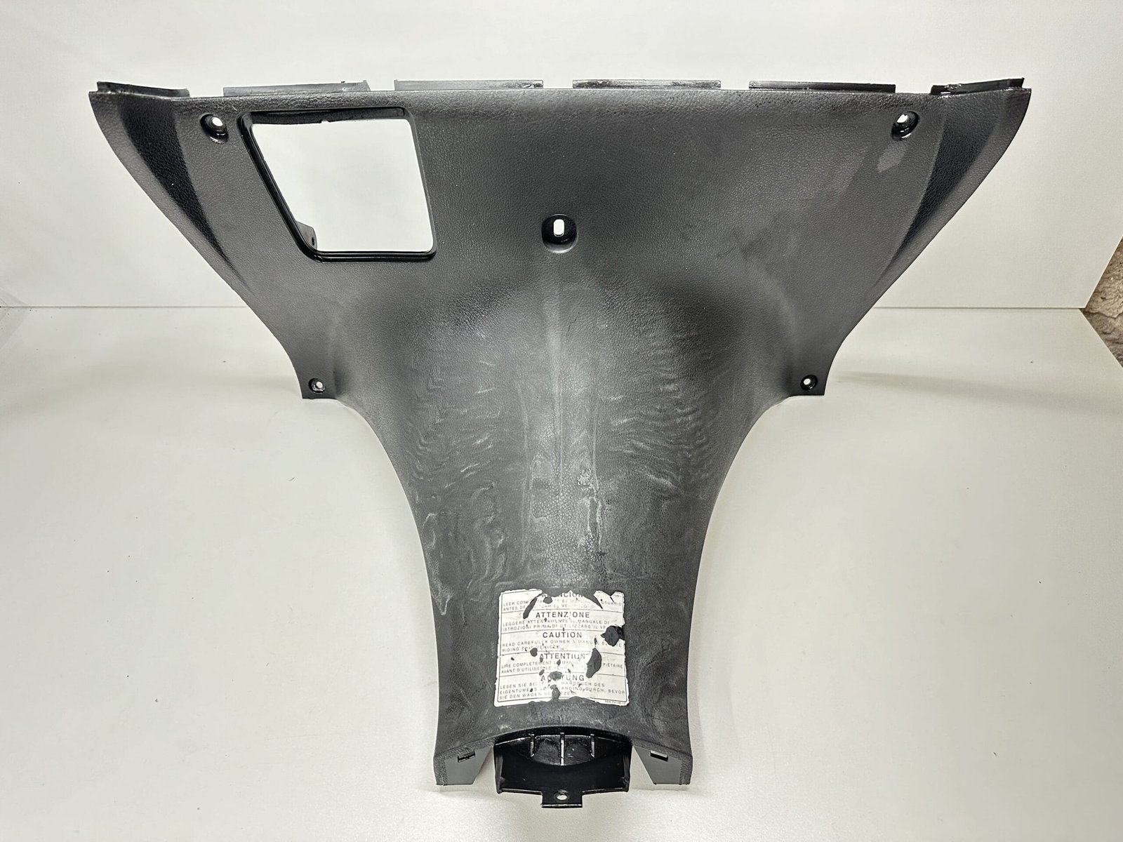 IMG 1309 scaled PLASTIQUE TABLIER AVANT YAMAHA MAJESTY 125 2003-2006