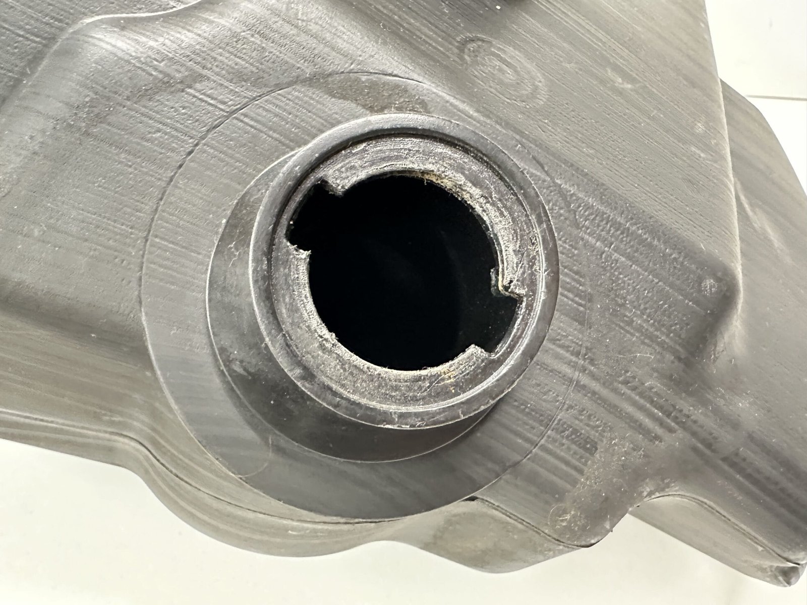 IMG 1320 scaled RÉSERVOIR YAMAHA MAJESTY 125 2003-2006 – Image 2