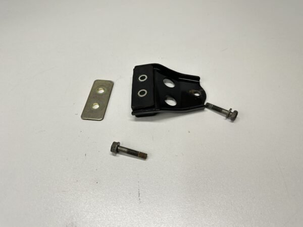PLATINE FIXATION RÉSERVOIR YAMAHA FAZER 600 1998-2001