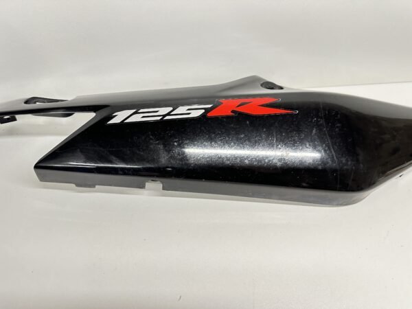 CARÉNAGE ARRIÈRE DROIT HONDA CBR 125 R 2004-2006 – Image 7