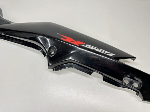 CARÉNAGE ARRIÈRE DROIT HONDA CBR 125 R 2004-2006 – Image 3