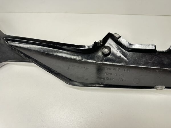 CARÉNAGE ARRIÈRE DROIT HONDA CBR 125 R 2004-2006 – Image 11