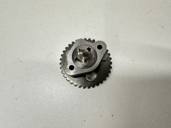 POMPE A HUILE APRILIA 125 SCARABEO ROTAX 1999-2004 – Image 3