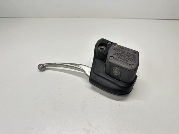 MAÎTRE CYLINDRE DE FREIN AVANT APRILIA 125 SCARABEO ROTAX 1999-2004