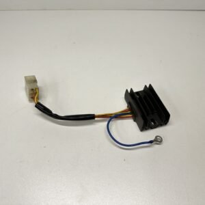 RÉGULATEUR DE TENSION APRILIA 125 SCARABEO ROTAX 1999-2004