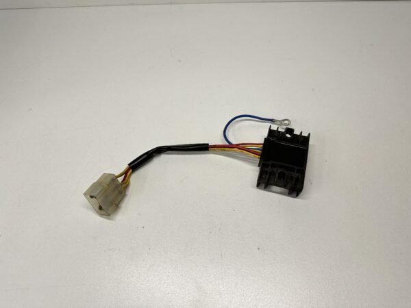RÉGULATEUR DE TENSION APRILIA 125 SCARABEO ROTAX 1999-2004 – Image 3