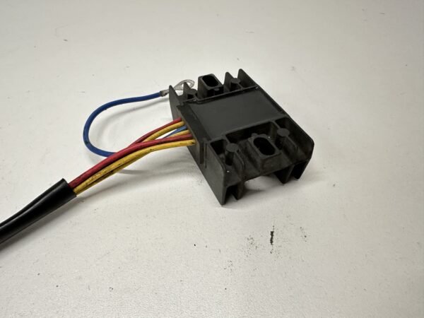 RÉGULATEUR DE TENSION APRILIA 125 SCARABEO ROTAX 1999-2004 – Image 2