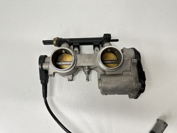 RAMPE INJECTION BMW F 800 GT 2013-2019 – Image 4