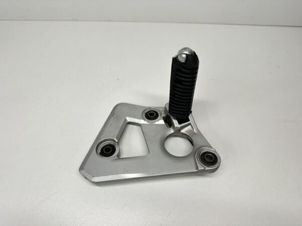 PLATINE REPOSE PIED DROITE SUZUKI GSX-F 750 1989-1997 – Image 2
