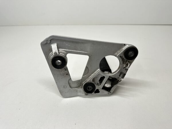 PLATINE REPOSE PIED DROITE SUZUKI GSX-F 750 1989-1997 – Image 3