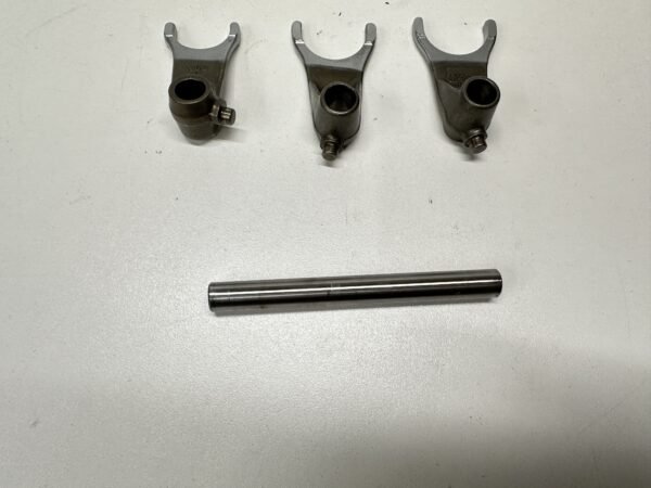 FOURCHETTES BOITE DE VITESSES HONDA VT 125 SHADOW 1999-2007 – Image 2